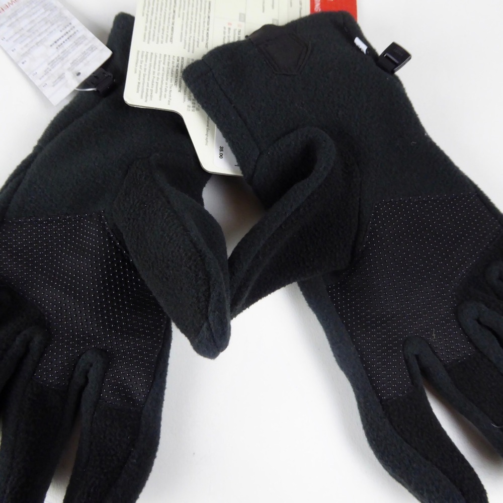 North Face Salty Dog Hat & Fleece Glove Bundle NWT - Picture 8 of 13